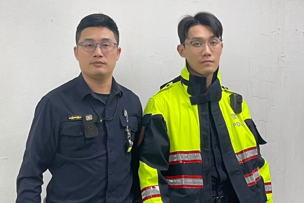 迷途老婦街頭痛哭 中二警化身 街景神探 28 MEITU 20251129 093831422