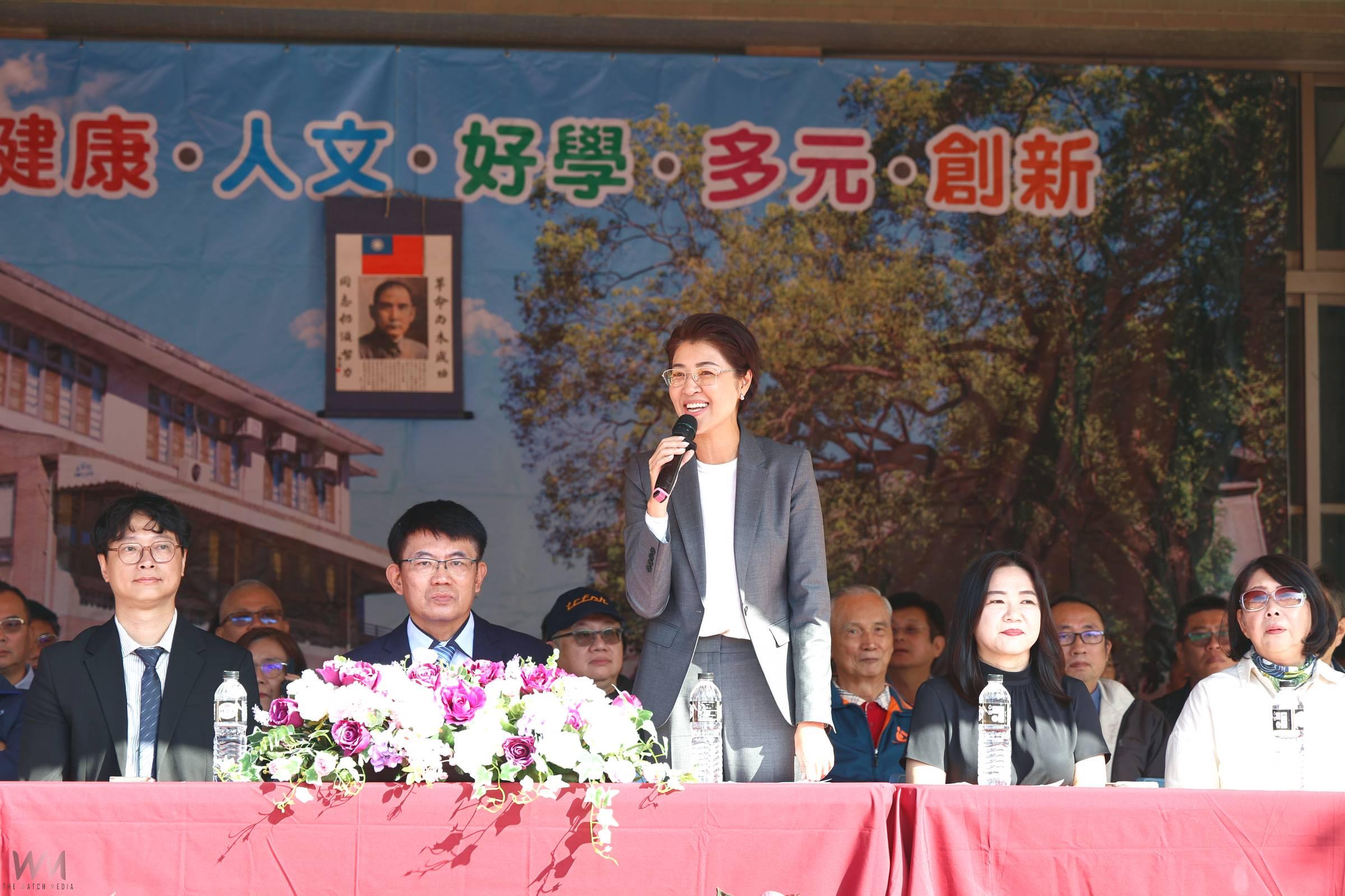 草屯富功國小嶄新跑道啟用！南投縣長許淑華感謝爭取 - https://www.watchmedia01.com