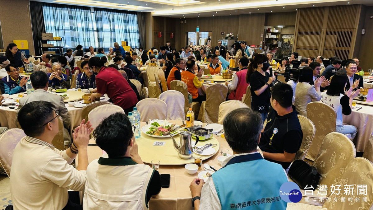 嘉南藥理大學校友總會今(30日)天舉行13屆嘉義縣市校友會理監事改選。(圖／陳致愷攝影)