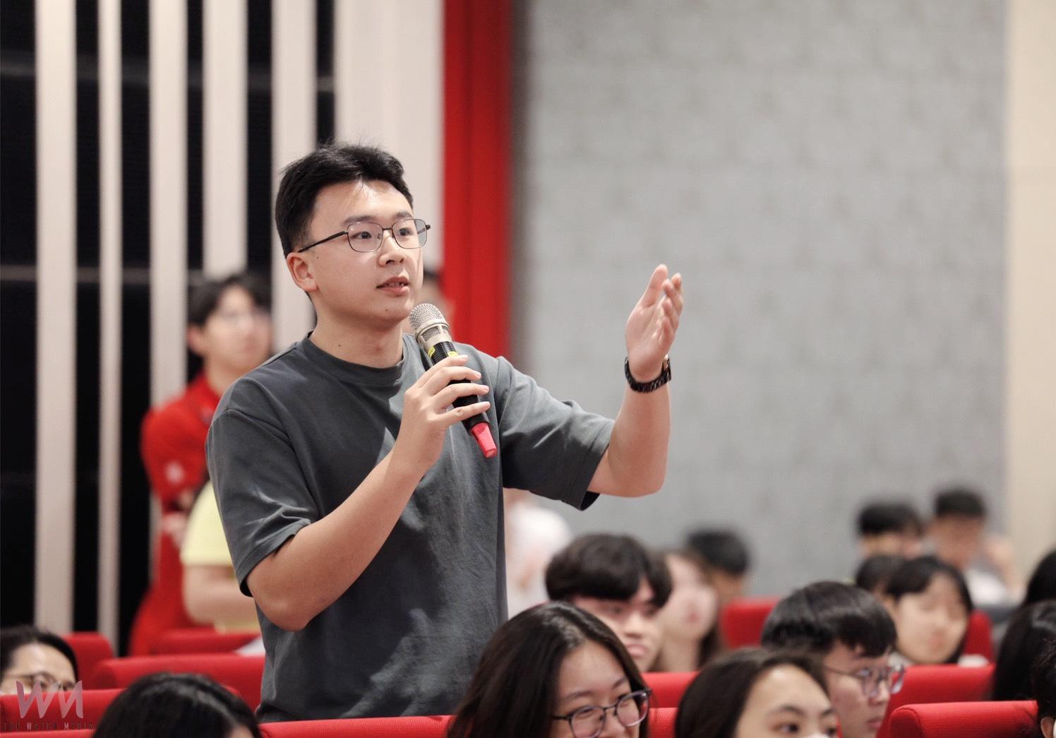 與作家深度互動 侯文詠受邀中山醫大開講:別讓世界框架你的人生抽屜 - https://www.watchmedia01.com
