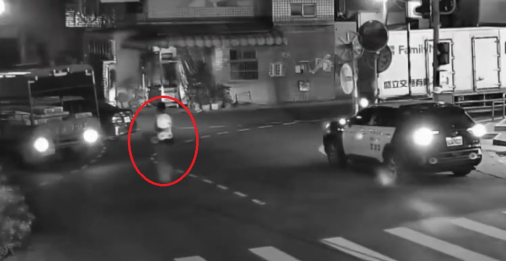 超誇張!彰化警員處理酒駕車禍 竟又被酒駕轎車撞傷