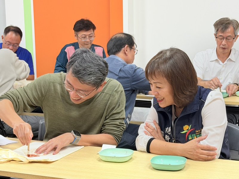 教師走讀柿鄉、體驗農產文化 嘉義番路鄉農會攜手教育界深化在地學習 打造孩子最紮實的家鄉教材