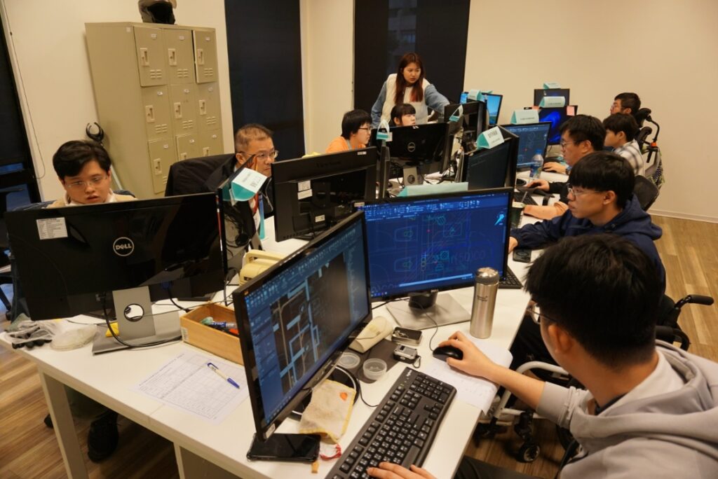 全臺唯一「BIM機電工程師職訓身障專班」結訓囉! 31 S 89252089 1024x684 1