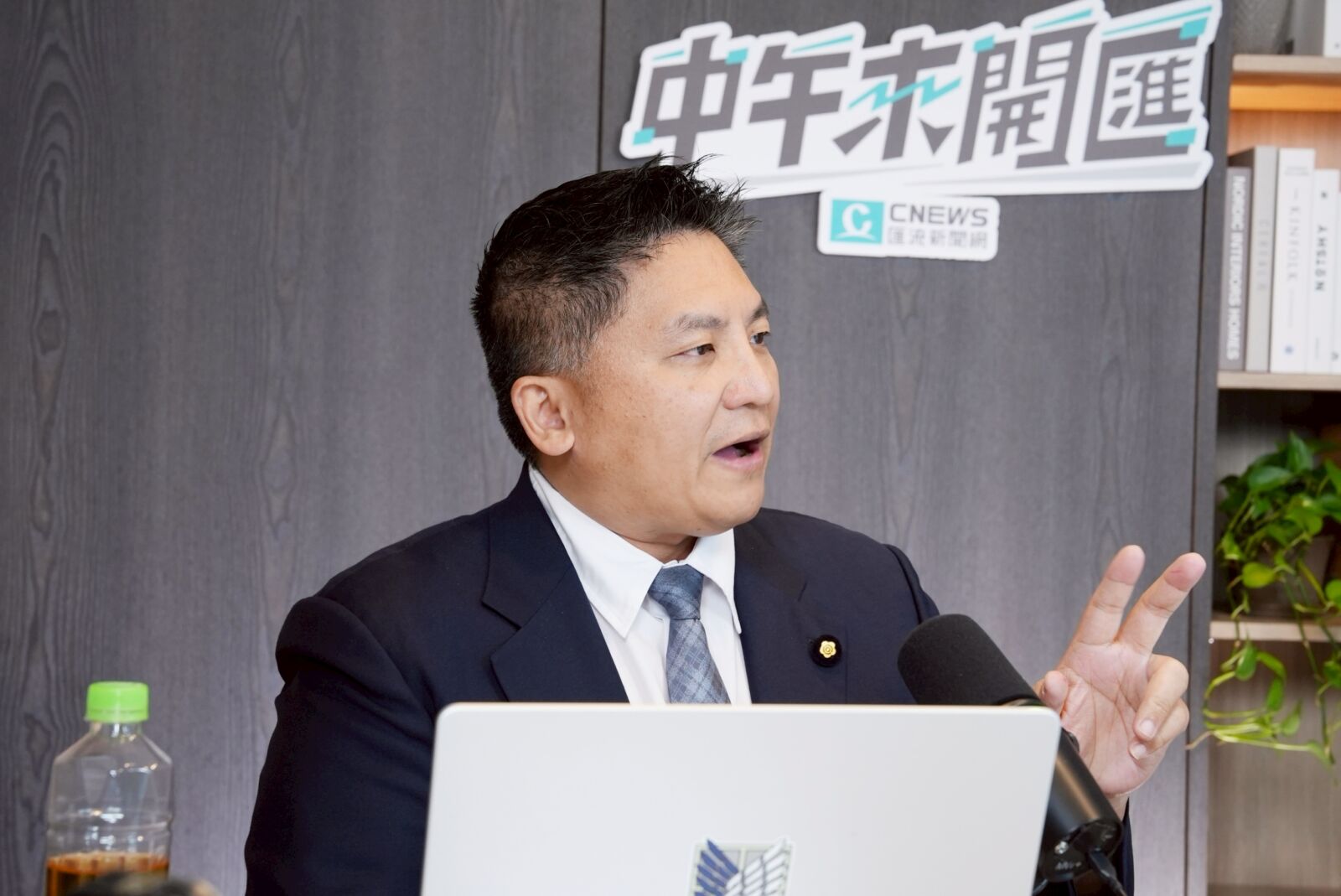 中午來開匯/指「這一人」亂解釋法規 吳宗憲「個人見解」:陸配問題不在於國籍法 230 中午來開匯/指「這一人」亂解釋法規 吳宗憲「個人見解」:陸配問題不在於國籍法 229