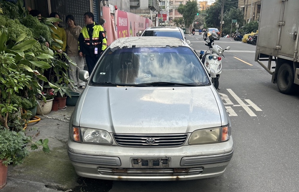 新制已上路 未懸掛牌照車輛停占道路最高罰3萬6000元 197 cnews204251201a09