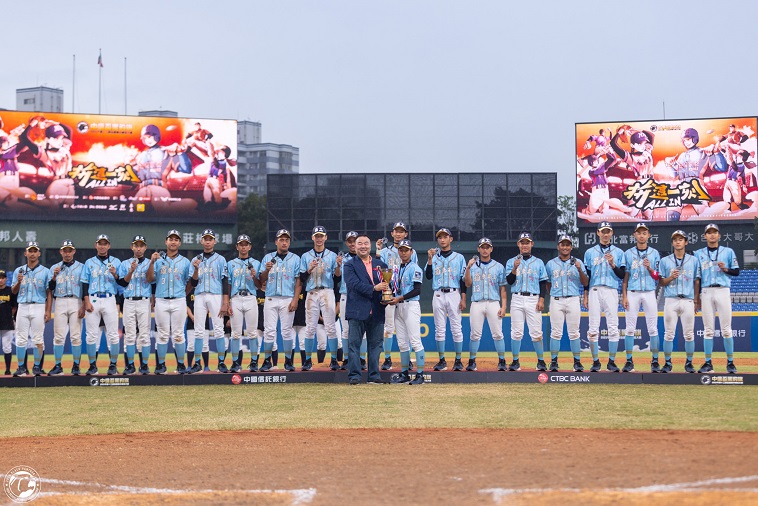 ▲羅工棒球隊今以黑馬之姿勇奪隊史首座黑豹旗亞軍,成了「宜蘭之光」。