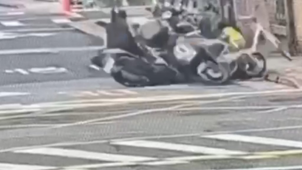男12小時狂灌15瓶啤酒!酒駕上路撞倒5車肇逃 「良心不安折返」當場遭逮