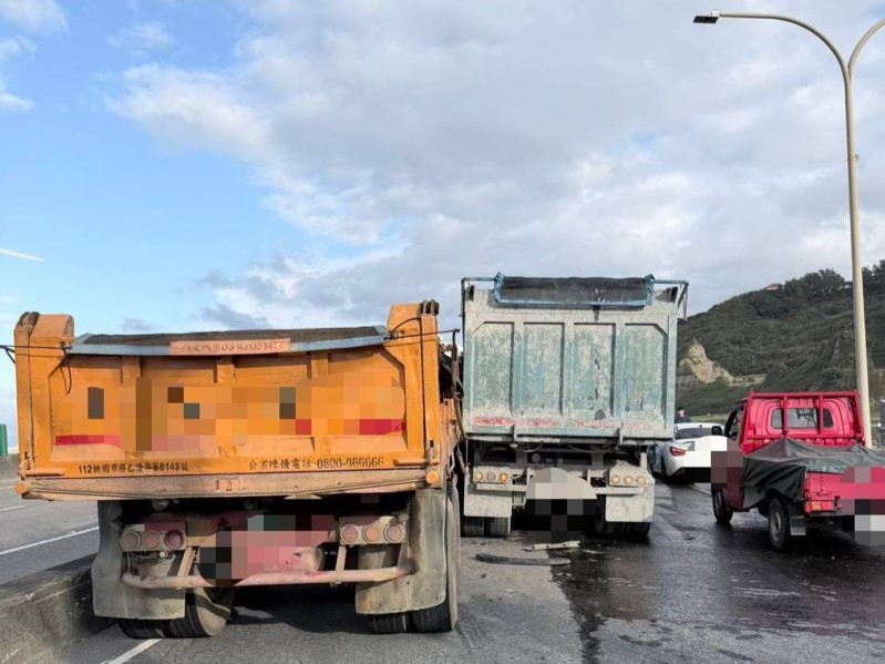 黃男駕駛砂石車,因來不及反應而追撞,導致事故發生。