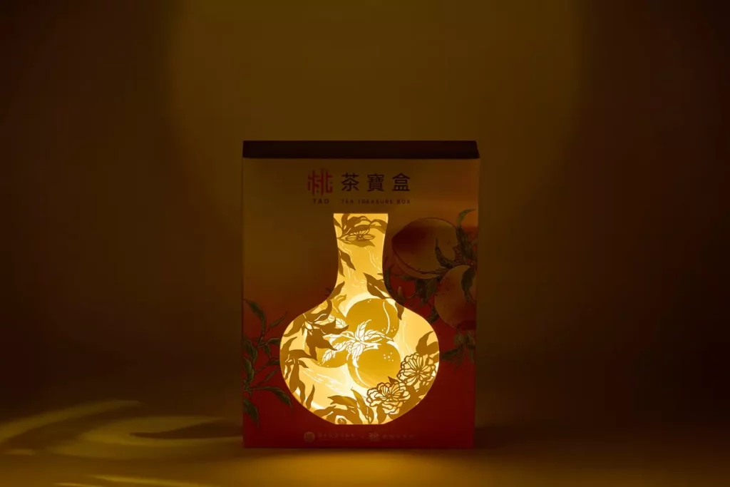 「桃茶寶盒 TAOTEA TREASURE BOX」聯名禮盒