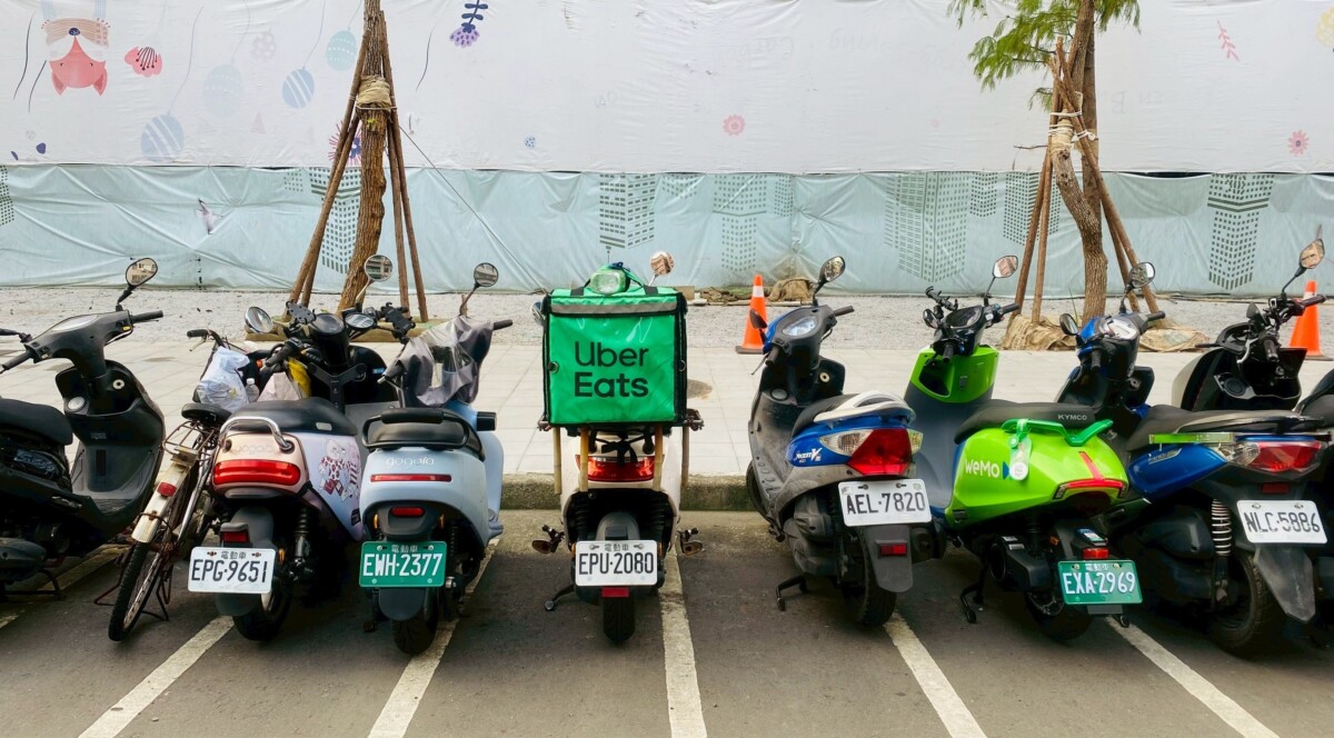 ▲貨物稅減徵衝擊發酵，電動機車市售比下滑。