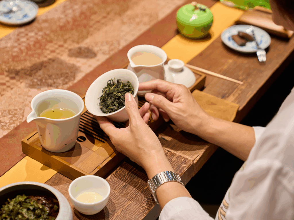 愜意感受坪林「慢、香、亮」!茶席體驗+低碳旅行-台北近郊打卡新體驗 40 114120311