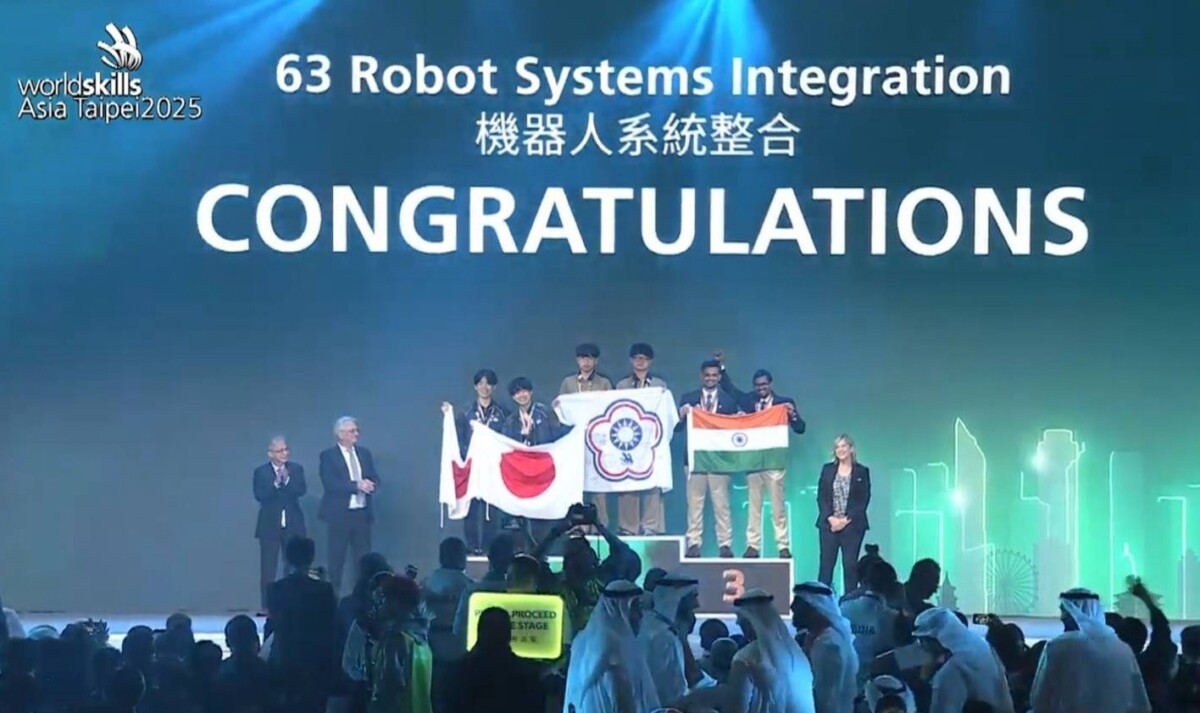 ▲機器人系統整合職類臺中高工許葆賢、郭正賢勇奪金牌。(圖/中市府提供)