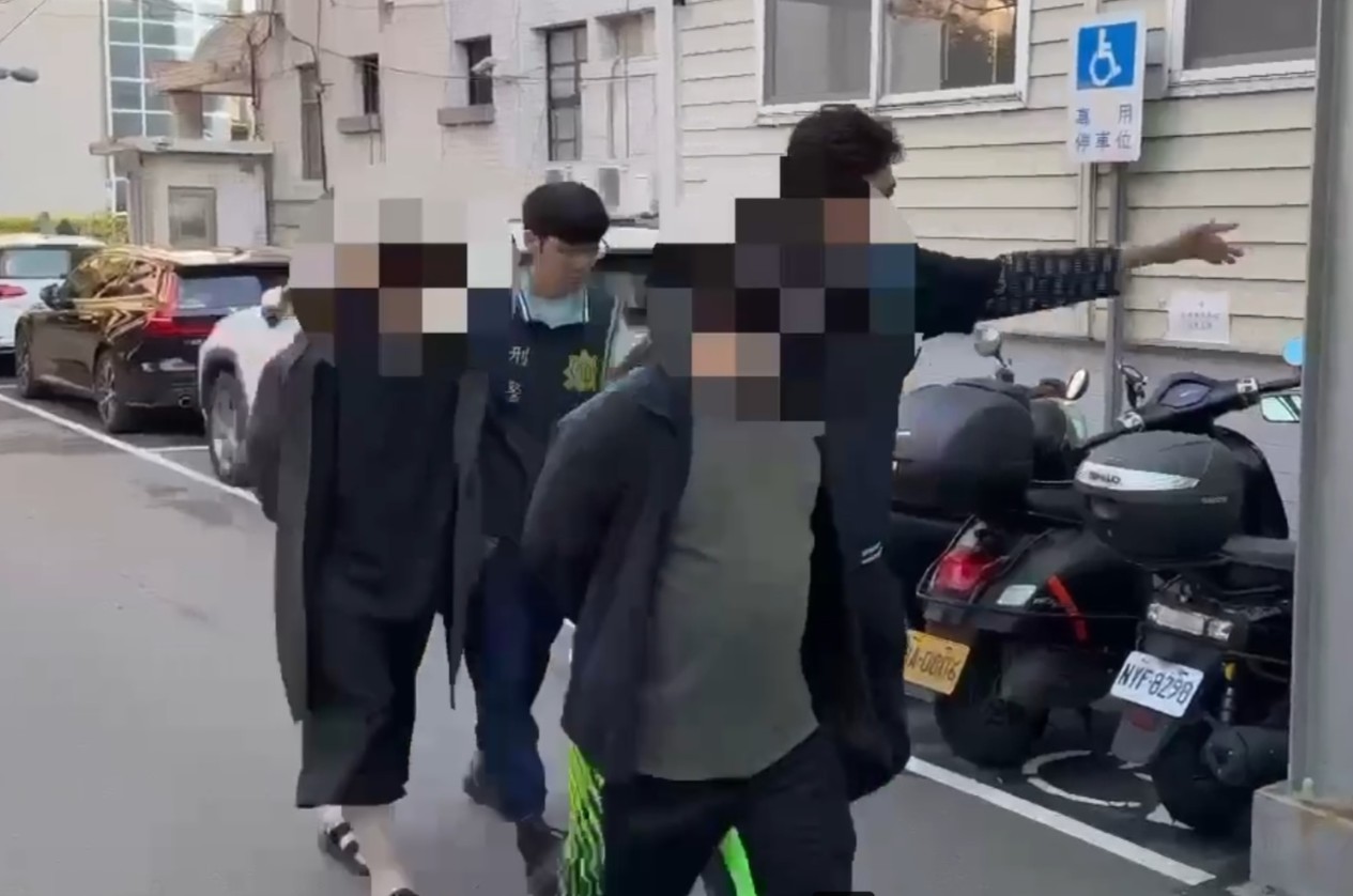 投資虛擬貨幣竟被洗劫財物 警1日逮2嫌裁定羈押禁見 191 cnews204251203a03