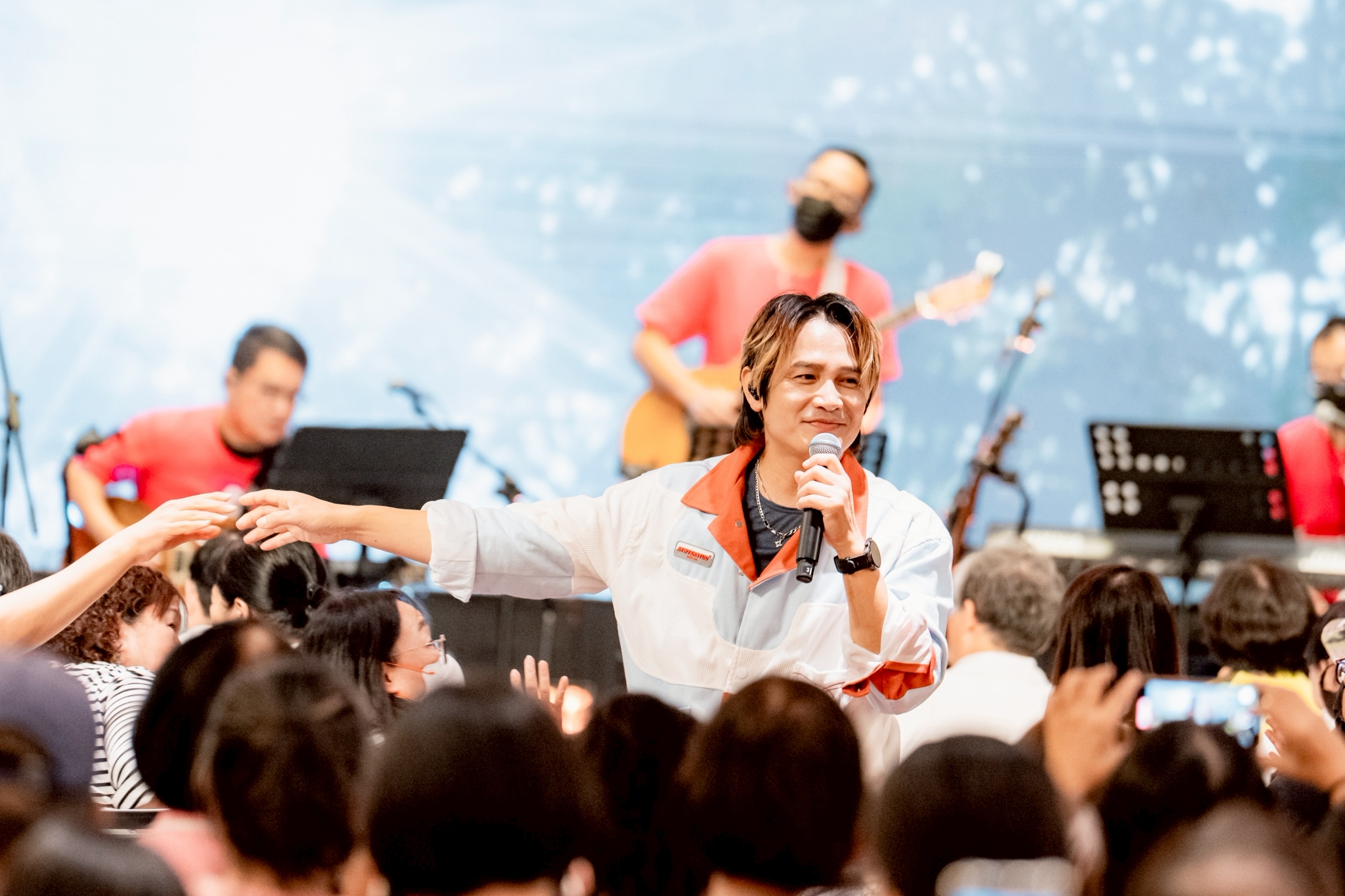 彰化秀傳醫院舉辦「聽希望在唱歌」演唱會 音樂溫暖癌友心 - https://www.watchmedia01.com
