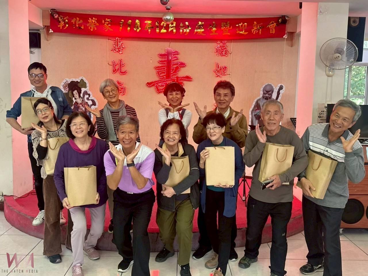 (有影片)/幸福佛音合唱團到彰化榮家獻唱 自創曲暖心陪伴長輩慶生 - https://www.watchmedia01.com