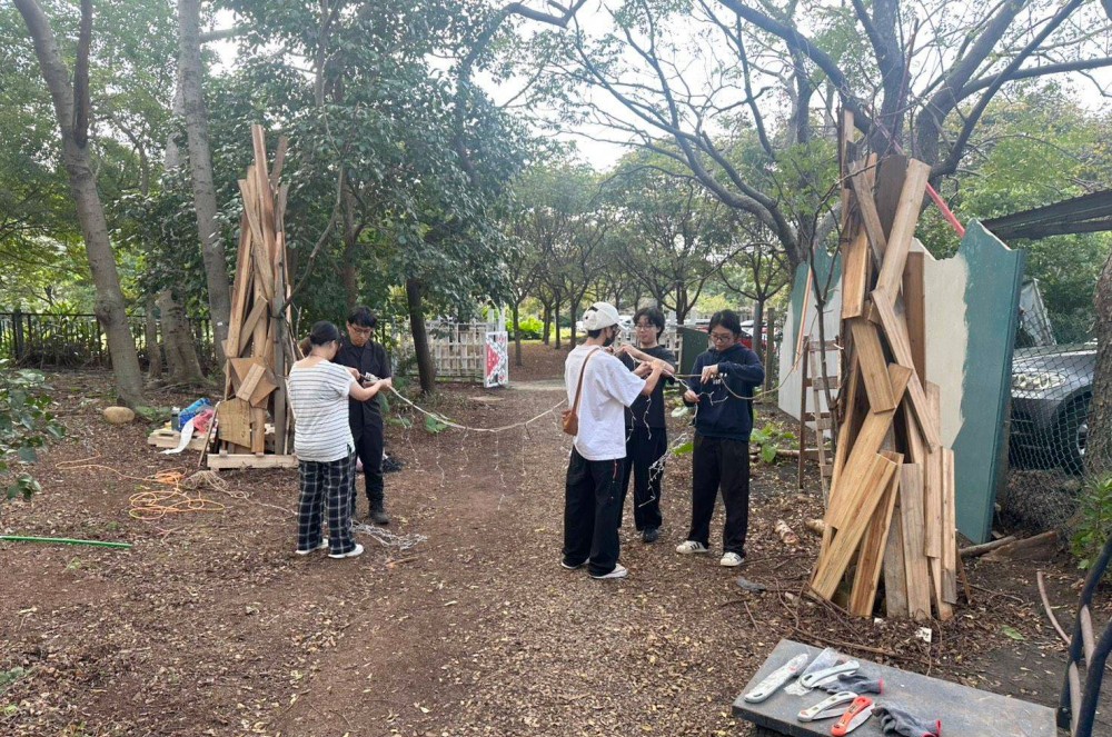 中原大學70th信實原民瞭望台點燈儀式暨聖誕音樂派對12/16登場 28 03%E4%B8%AD%E5%8E%9F%E5%A4%A7%E5%AD%B870th%E4%BF%A1%E5%AF%A6%E5%8E%9F%E6%B0%91%E7%9E%AD%E6%9C%9B%E5%8F%B0%E9%BB%9E%E7%87%88%E5%84%80%E5%BC%8F%E6%9A%A8%E8%81%96%E8%AA%95%E9%9F%B3%E6%A8%82%E6%B4%BE%E5%B0%8D
