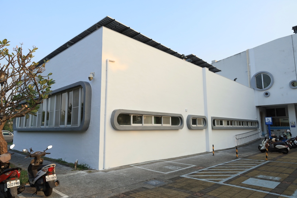 長興材料攜手鐘淵實業、坂茂綠能建築 助高雄中崙圖書館蛻變新生 42 01%E9%95%B7%E8%88%88%E6%9D%90%E6%96%99%E6%94%9C%E6%89%8B%E9%90%98%E6%B7%B5%E5%AF%A6%E6%A5%AD%E5%9D%82%E8%8C%82%E7%B6%A0%E8%83%BD%E5%BB%BA%E7%AF%89%E5%8A%A9%E9%AB%98%E9%9B%84%E4%B8%AD%E5%B4%99%E5%9C%96%E6%9B%B8%E9%A4%A8%E8%9B%BB%E8%AE%8A%E6%96%B0%E7%94%9F 1