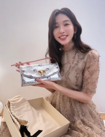 林志玲慶生感動落淚。（圖／翻攝林志玲小紅書）