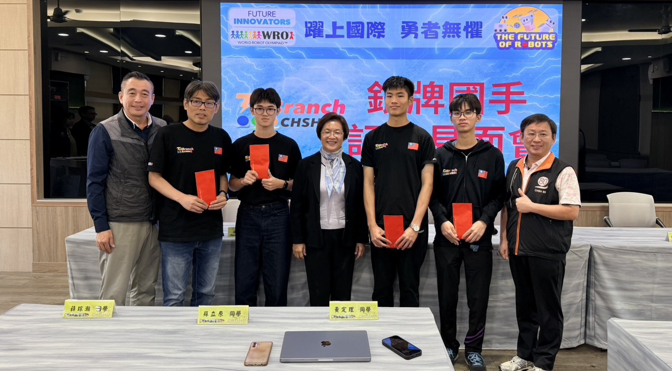 彰化高中生勇奪國際機器人大賽銀牌　王惠美親頒紅榜獎勵