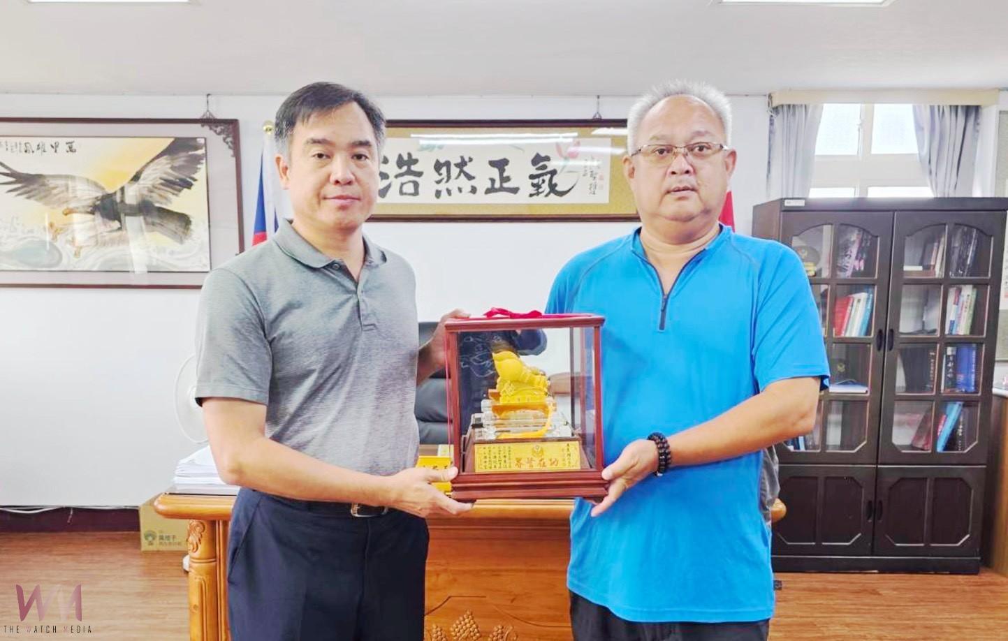 北港分局兩員警榮退 同仁溫馨送別致上祝福 - https://www.watchmedia01.com