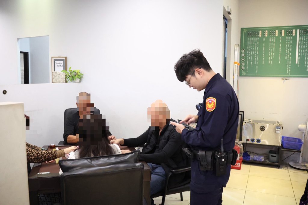 假娛樂真賭場!屢罰不怕 八里棋牌社遭斷水斷電強制清場