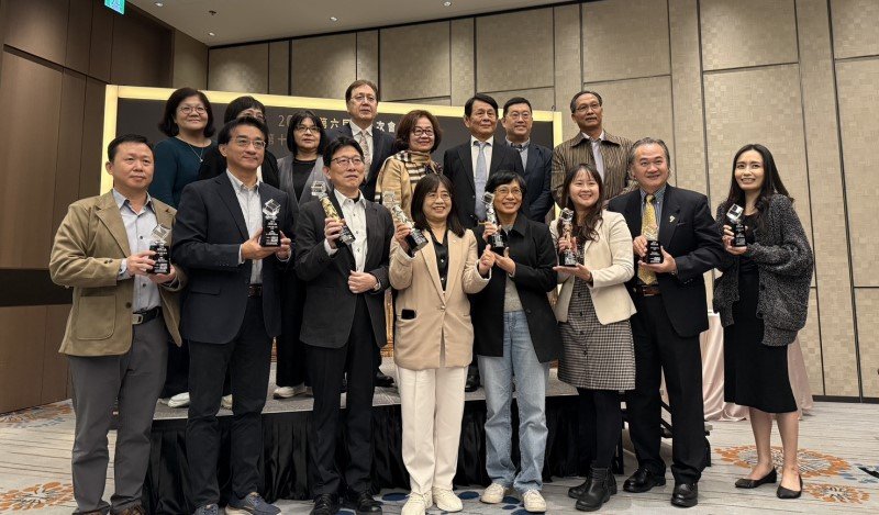 東海岸大地藝術節-月光・海音樂會 勇奪「台灣活動卓越獎」銀質獎!