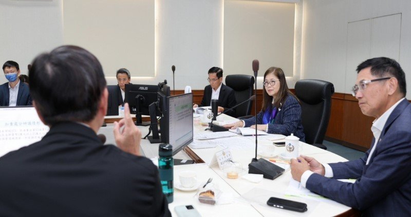 行政院查緝走私偷渡聯繫會報 管碧玲指示啟動修法 走私野生動物及非法入出國(境)未遂犯將處罰