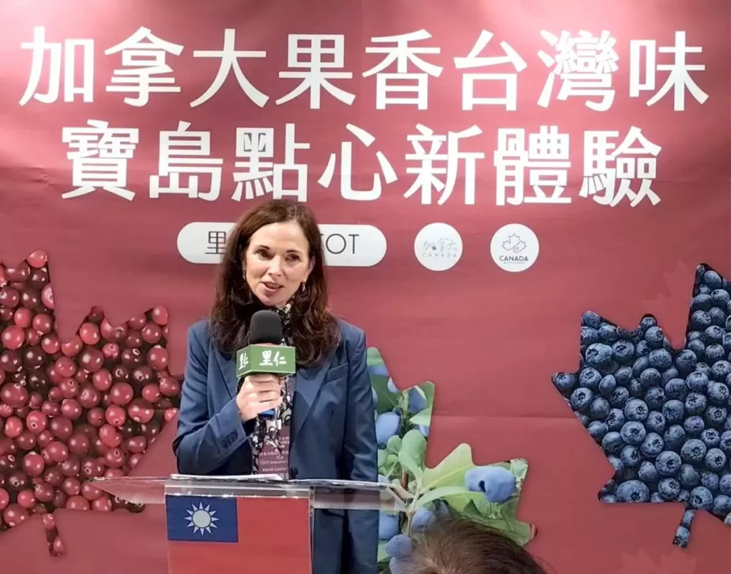 加拿大駐台北貿易辦事處(CTOT)代表何曼麗感謝里仁致力台加雙邊有機農業的交流推廣,感謝臺灣消費者對加拿大純淨有機產品的喜愛。