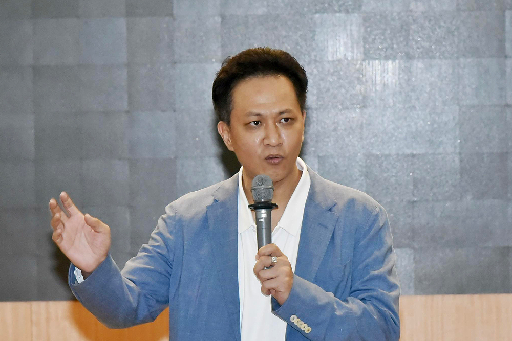 賴清德提1.25兆國防預算遭擋 邱鎮軍:美方還欠台灣6600億軍購遲不到貨 226 賴清德提1.25兆國防預算遭擋 邱鎮軍:美方還欠台灣6600億軍購遲不到貨 225