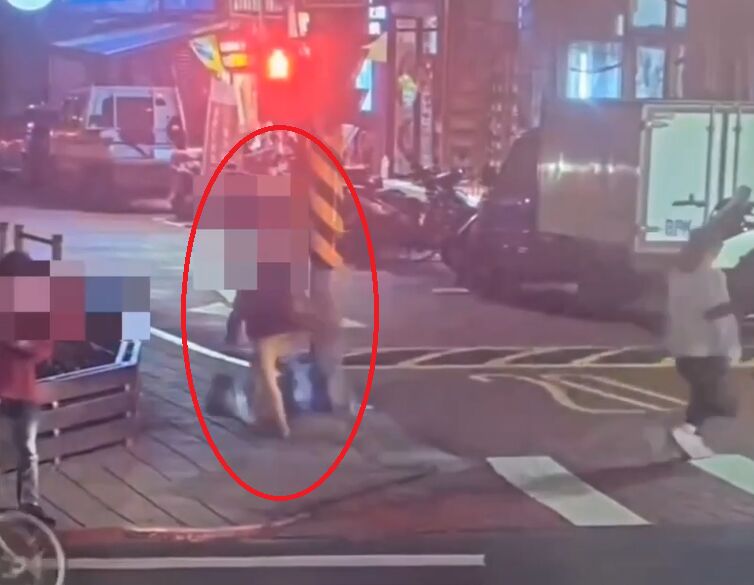 垃圾袋藏12具貓屍飄濃厚腐臭味 無業女責任全推前男友 184 垃圾袋藏12具貓屍飄濃厚腐臭味 無業女責任全推前男友 183