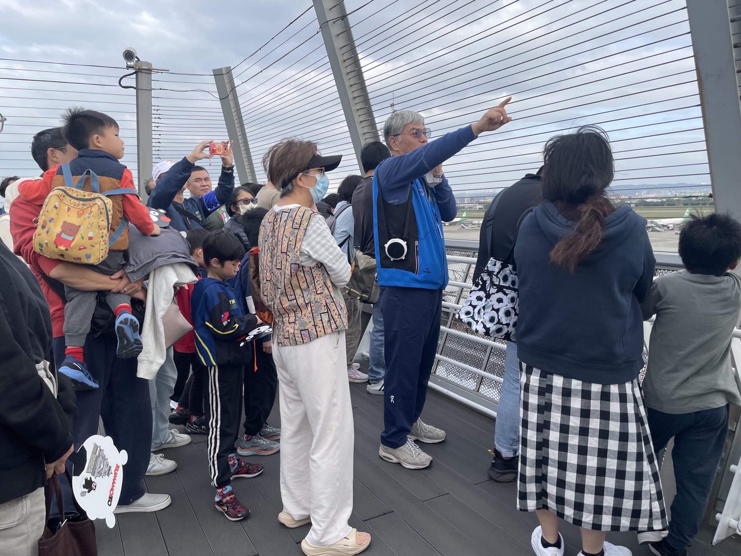 響應聯合國國際志工日 機場公司深化志願服務量能 推出導覽志工新服務 S 105005335 scaled