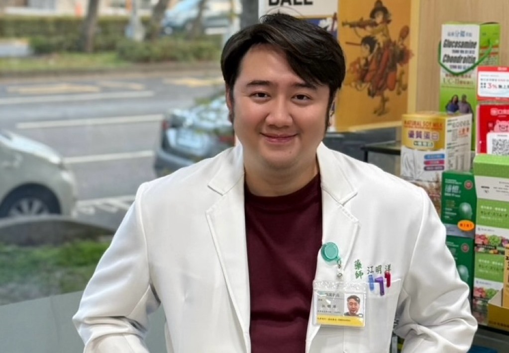 你家隔壁的那個藥師：「吃羊肉爐時盡量不要配酒。因為本身羊肉的脂肪性高，脂肪性高會造成肝臟的負擔。」(圖/你家隔壁的那個藥師 提供)