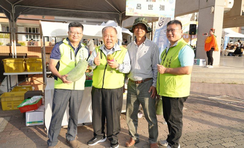 親子泡泡好農市集中正國小熱鬧登場 陳光復與親子同樂力挺在地農友