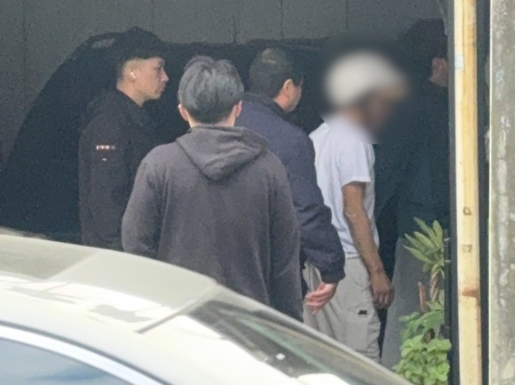 沒錢買毒!前房客持刀闖分租套房 綑綁現房客搶6700元秒落網