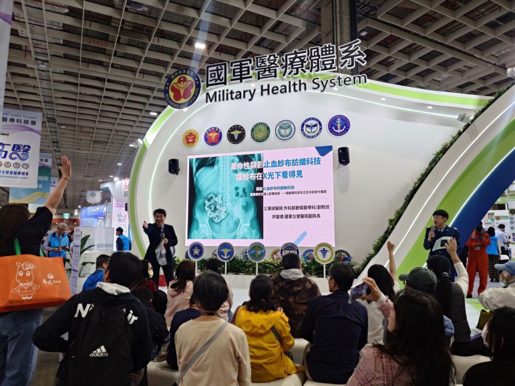 民眾踴躍參與醫療講座有獎徵答(來源:國防部軍醫局)