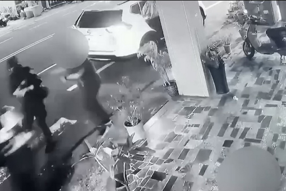 不爽違停遭取締　持斧砍女警凶徒遭聲押 211