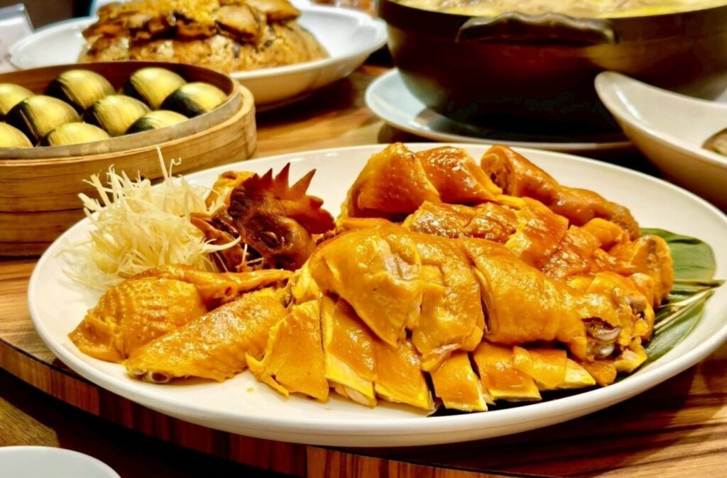 2025「麻油鮑豚飯」奪冠!初芯初蒔奢華年菜 馬年8888掀搶訂潮 37 1765086625717 1024x674 1 1