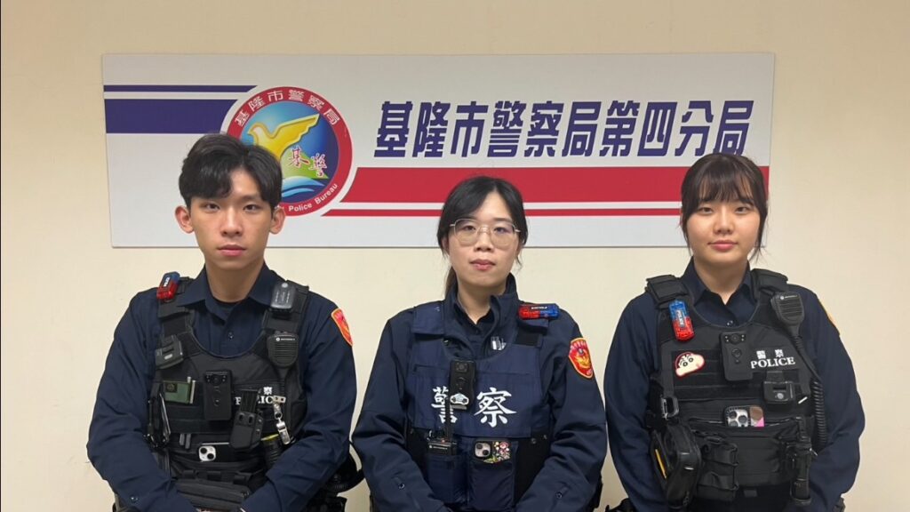 女子乘車後不勝酒力 警查證身分協助返家 26 1765178756335