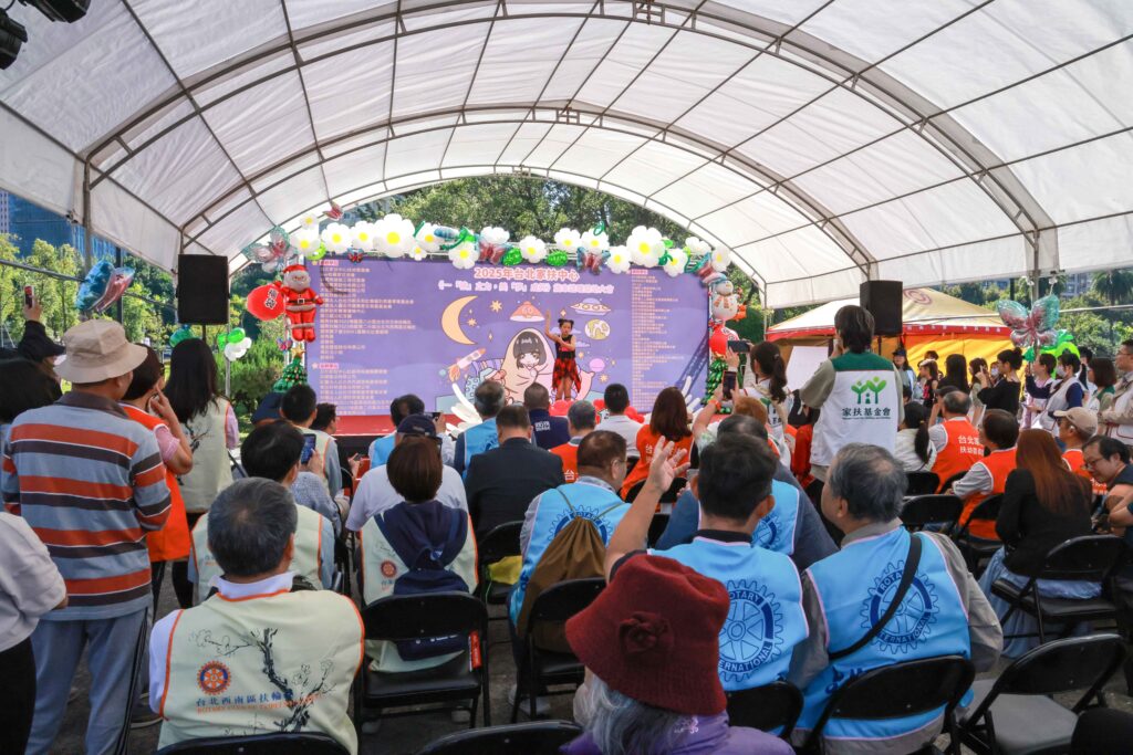 國父紀念館2025性平活動 《誰來發禮物》草地親子劇 傳遞社會暖意 51 11 3 1024x683 1