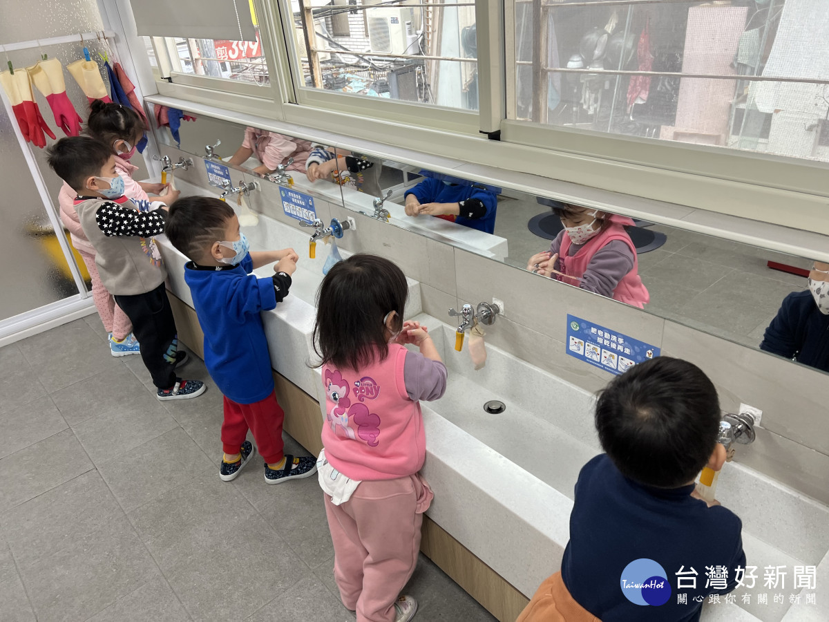 桃園市政府衛生局呼籲家長應留意孩童健康，提高警覺並落實生病不上學及留意重症前兆。