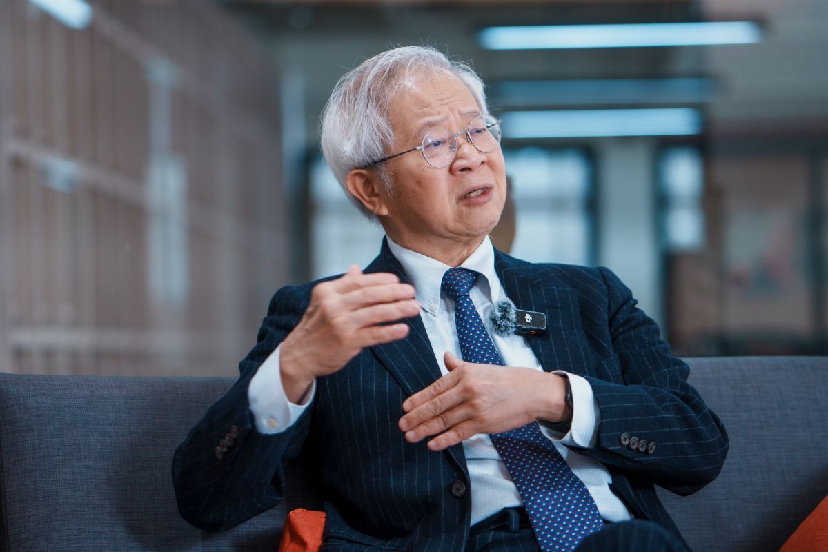 圖／長庚大學湯明哲校長表示，電腦發明對企業的影響有三個時代。（長庚大學 提供）