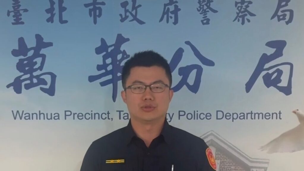 假意購買刮刮卡真行搶 萬華警速到場逮捕送辦 28 MEITU 20251209 123708781