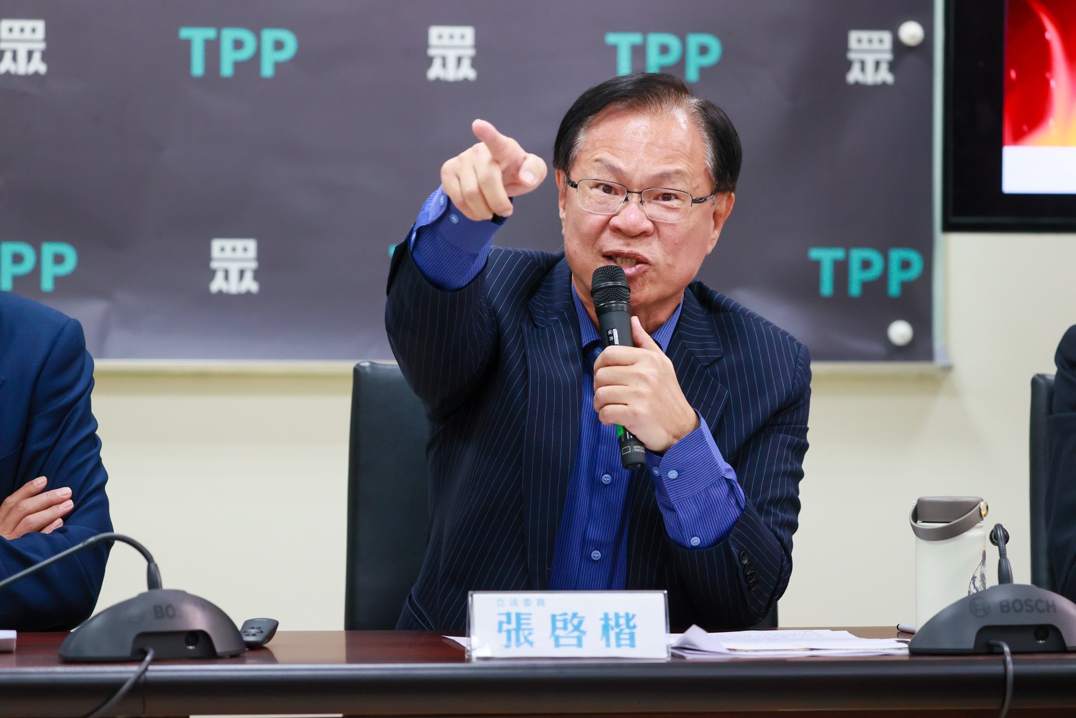 黃敏惠卸任藍營陷接班空窗 張啓楷棄彰化戰場轉回嘉義市 214 黃敏惠卸任藍營陷接班空窗 張啓楷棄彰化戰場轉回嘉義市 213