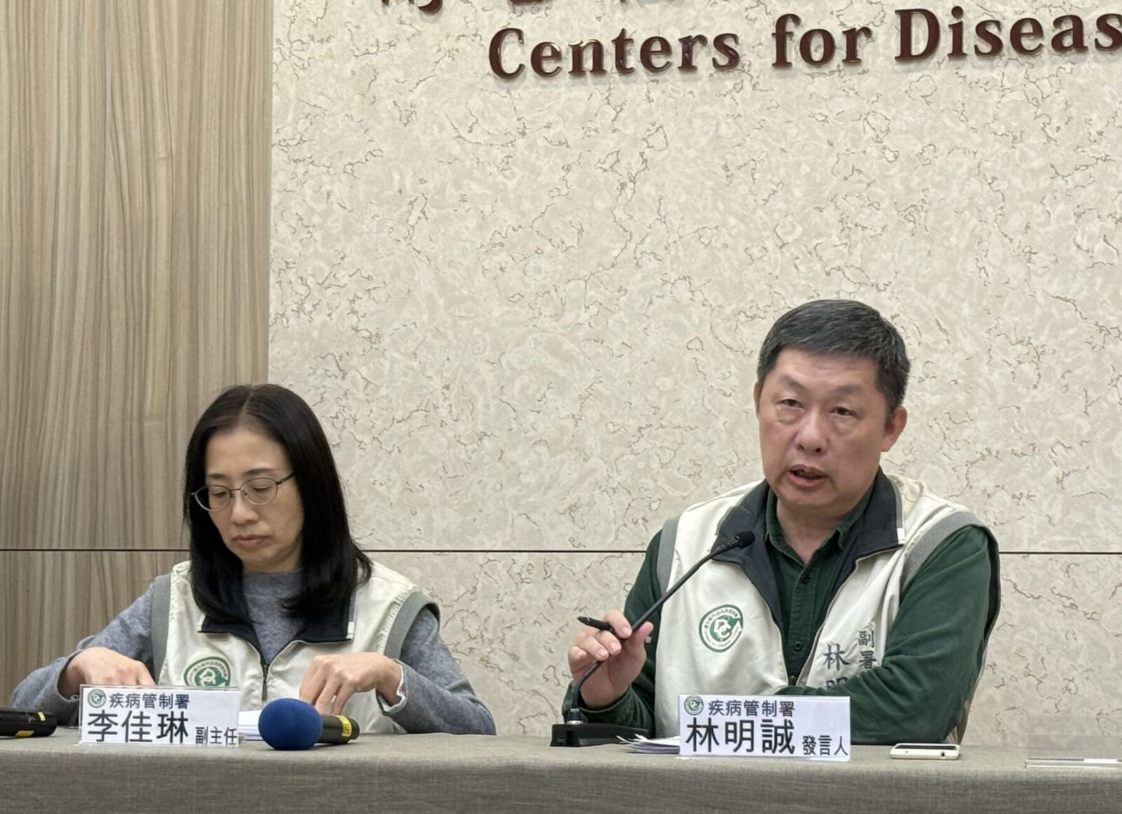 首例本土球黴菌症!5旬貨櫃工又咳又累 一查「貨櫃暗藏汙染土」 210 首例本土球黴菌症!5旬貨櫃工又咳又累 一查「貨櫃暗藏汙染土」 209