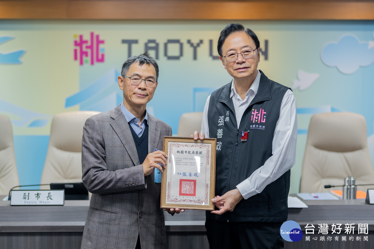 桃園選手勇奪世界盃蹼泳巡迴賽4金6銀5銅，桃園市長張善政鼓勵持續努力再創佳績。