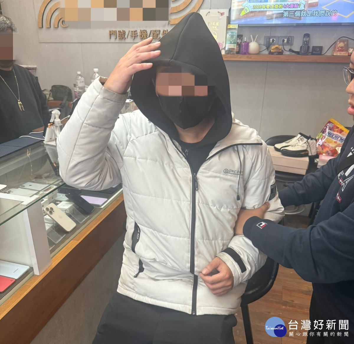 中壢警速破手機竊案36歲男落網。