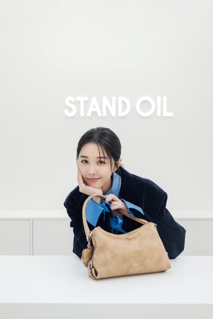 首爾聖水本店直搬來台!STAND OIL 台灣首間旗艦店插旗中山區 全球首發獨家包款登場 邵雨薇現身演繹韓系日常 48 %E4%B8%8B%E5%8D%88431 2025 12 10%E7%9A%84%E5%BD%B1%E5%83%8F 684x1024 1