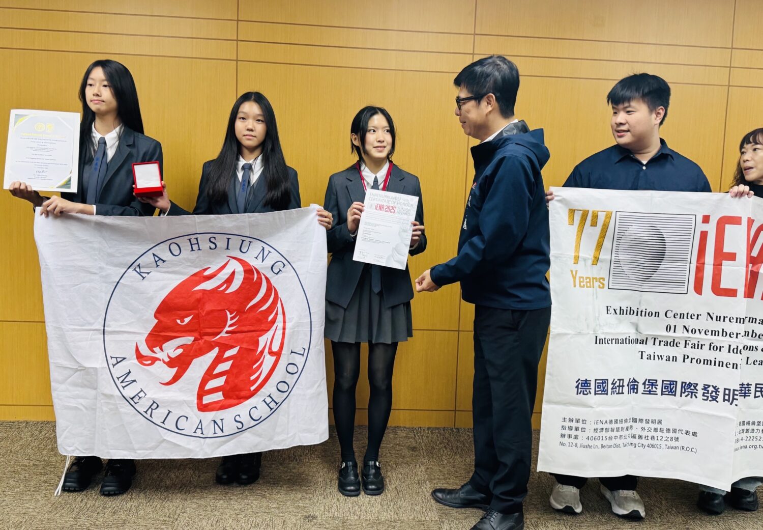 高雄美國學校表現亮眼 德國國際發明展奪金牌