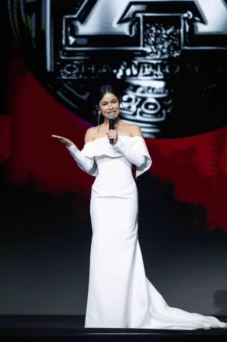 林芯儀以IFBB PRO職業選手身分在「IFBB PRO／NPC WORLDWIDE 亞洲健美錦標賽」獻唱。（圖／旺多福多媒體工作室）