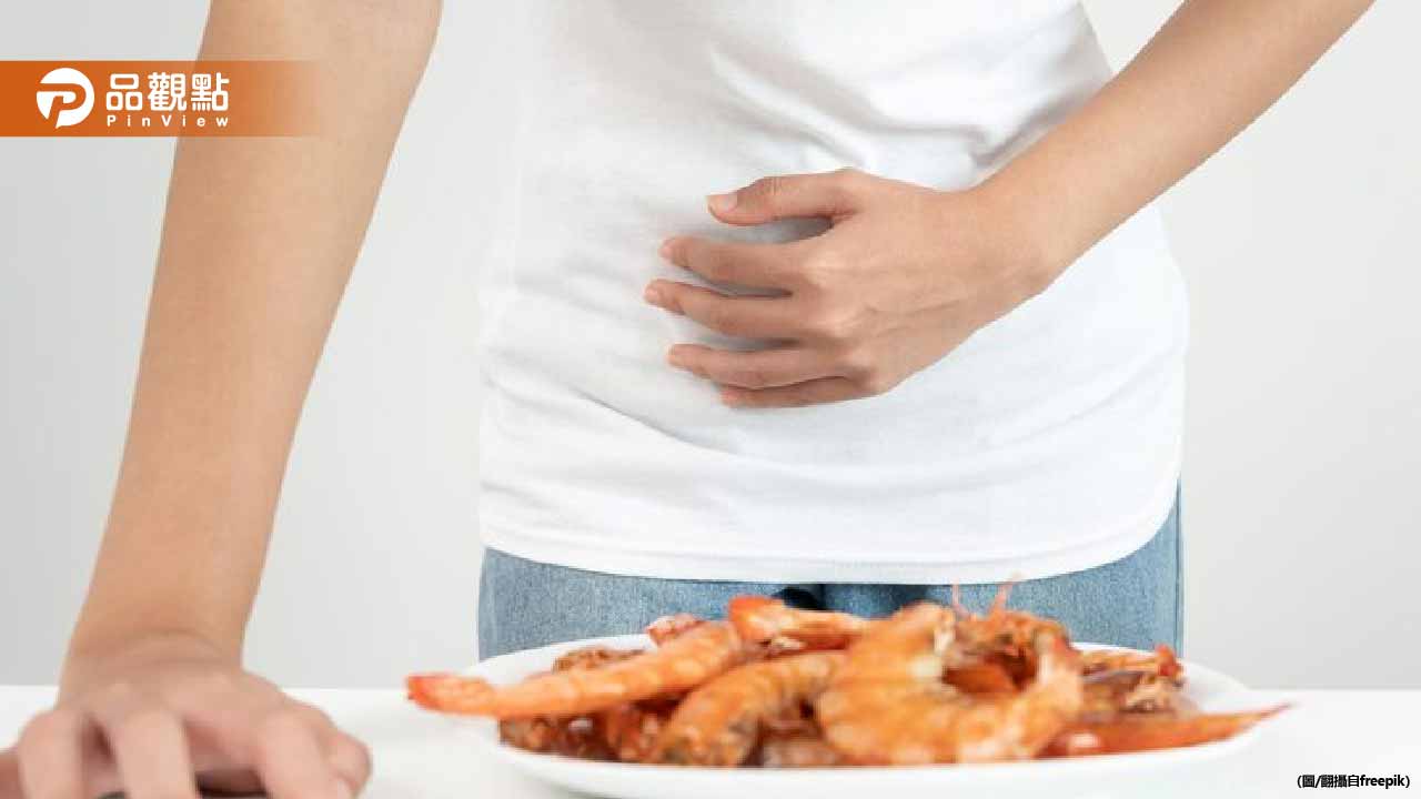 男吃東西狂嗆到!以為胃食道逆流 竟是肺癌3期